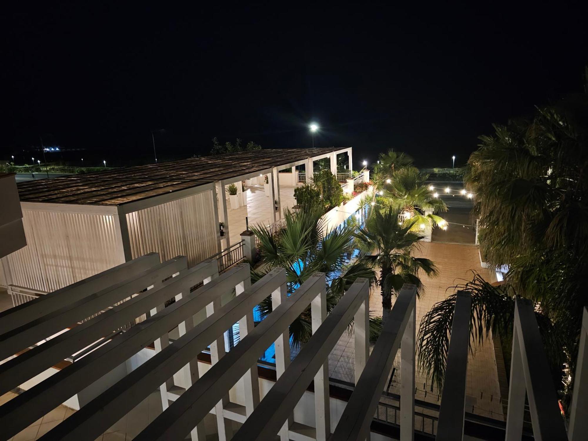 Suite Hotel Dominicus Grisolia Exterior photo