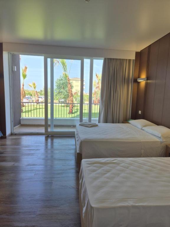 Suite Hotel Dominicus Grisolia Exterior photo