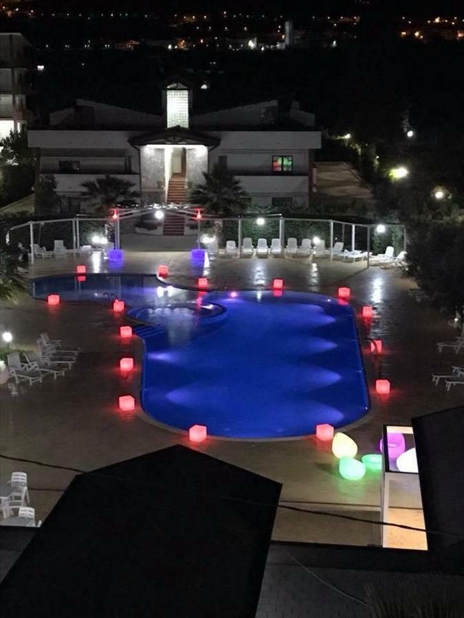 Suite Hotel Dominicus Grisolia Exterior photo